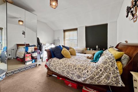 1 bedroom flat for sale, Church Terrace, London SE13