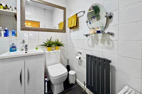 1 bedroom flat for sale, Church Terrace, London SE13