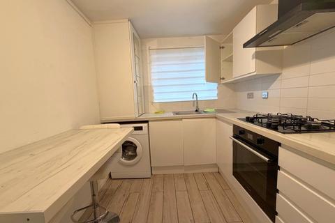 2 bedroom flat to rent, Horsenden Lane North, Greenford UB6
