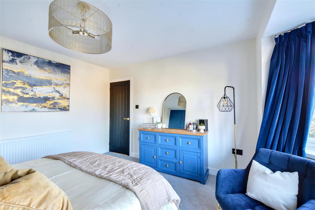 Bedroom 1 3.jpeg