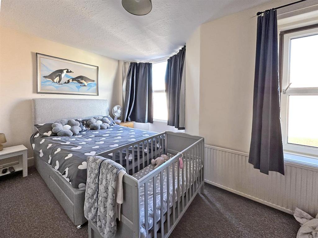 Bedroom .jpg