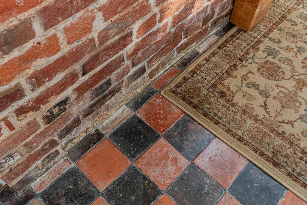 Entrance Hall (3)