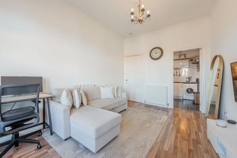 1 bedroom flat for sale, 35 Bolton Drive, Flat 3/1, Mount Florida, Glasgow, G42 9DT