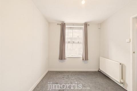 undefined, 4 Garn Ingli, Fishguard