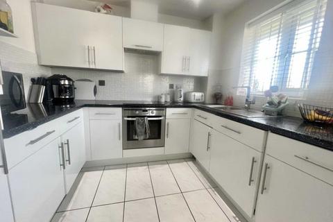 undefined, Kiln Way, Dunstable LU5