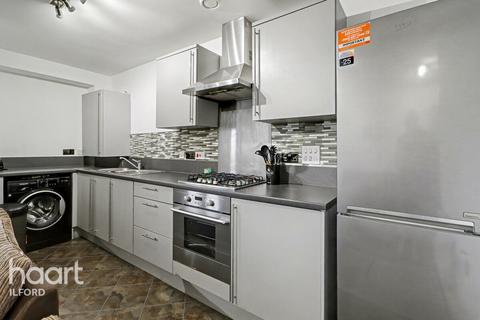 2 bedroom apartment for sale, Medici Close, Ilford