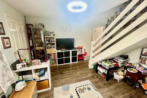 2 bedroom terraced house for sale, Holland Way, Newport Pagnell