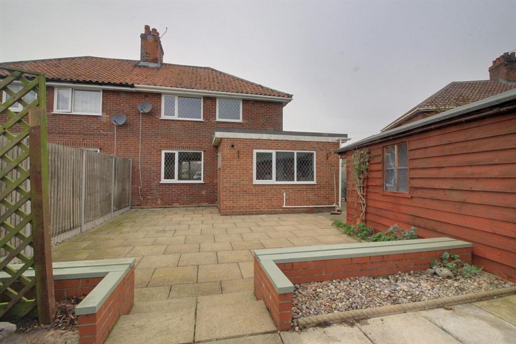 AD0527 Rear Patio.jpg