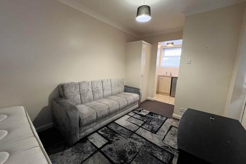 undefined, High Town Road, Luton LU2