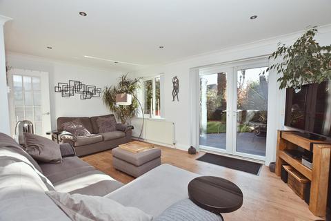 3 bedroom detached house for sale, Hamberts Road, South Woodham Ferrers