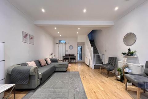 undefined, Credon Road, Plaistow, E13