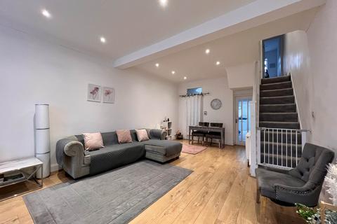 undefined, Credon Road, Plaistow, E13