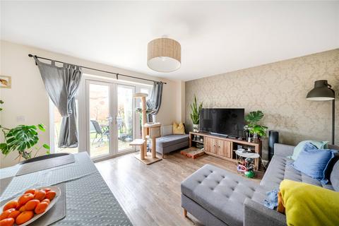 4 bedroom semi-detached house for sale, Hexham Road, Bicester
