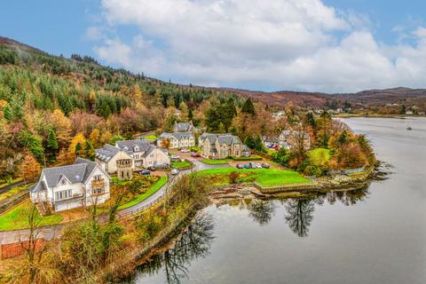 undefined, Flat 2 Dalandhui West, Garelochhead, G84 0BE