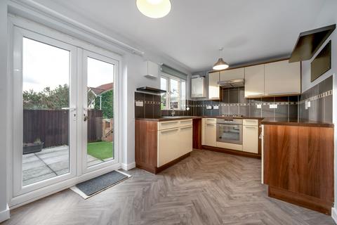 3 bedroom end of terrace house to rent, Russet Way, Melton Mowbray