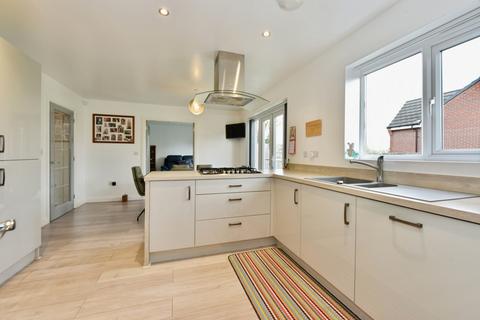 4 bedroom detached house for sale, Cutlers Walk, Wickersley, Rotherham, South Yorkshire, S66