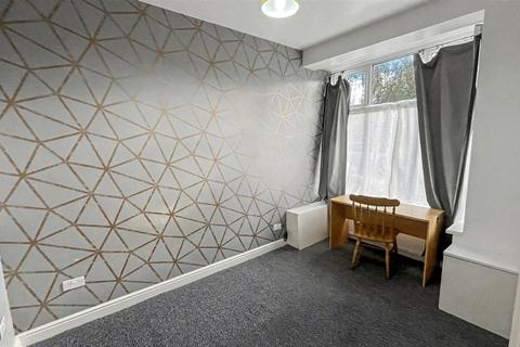 3 bedroom terraced house for sale, Dogpool Lane, Birmingham B30