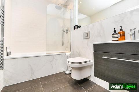 1 bedroom apartment for sale, 706 High Road, London N12