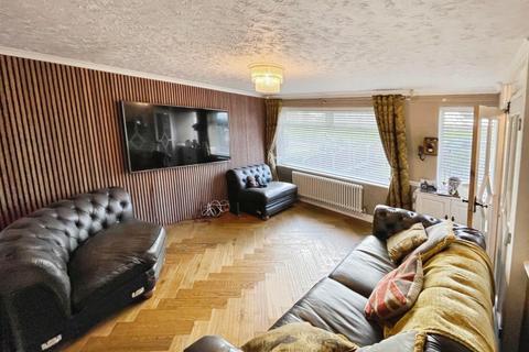 undefined, Lupus Way, Ellesmere Port