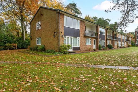 undefined, Beacon Hill Court, Surrey GU26