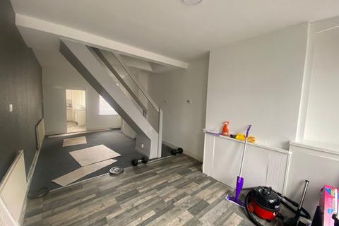 2 bedroom terraced house to rent, Leicester LE2