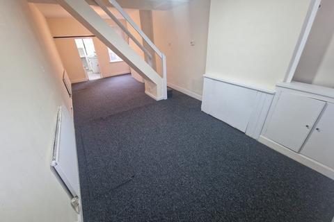 2 bedroom terraced house to rent, Leicester LE2