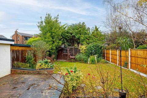undefined, Plumberow Avenue, Hockley, SS5