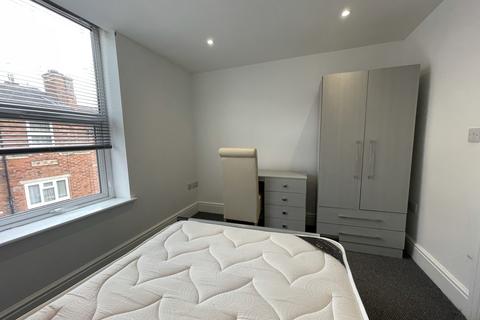 undefined, Mount Street, Lincoln LN1