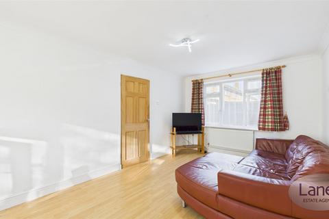 2 bedroom flat for sale, Birchfield Road, Cheshunt, Waltham Cross