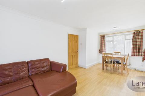 2 bedroom flat for sale, Birchfield Road, Cheshunt, Waltham Cross