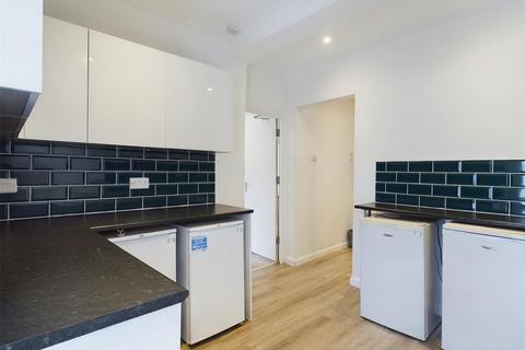 undefined, Albion Hill, Brighton