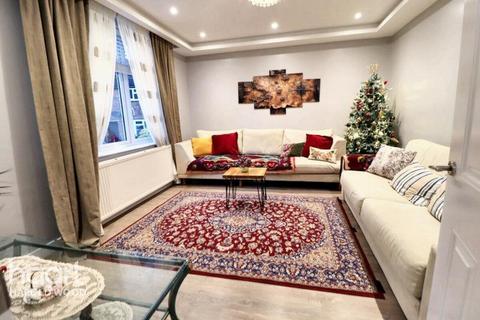 undefined, Whitchurch Road, Harold Hill