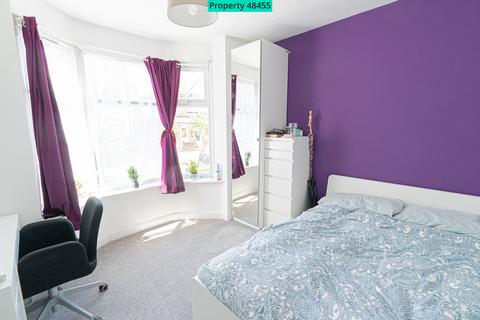 5 bedroom terraced house to rent, Woodside Road, Southampton, SO17 2GQ