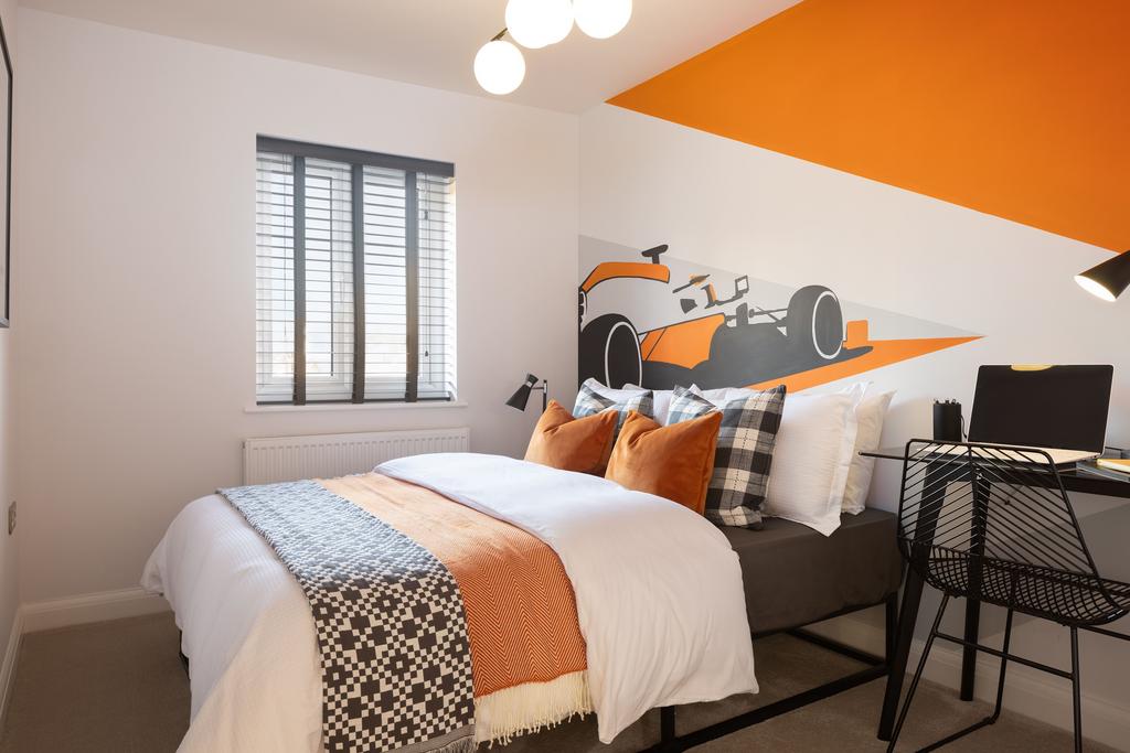 Holden bed 3