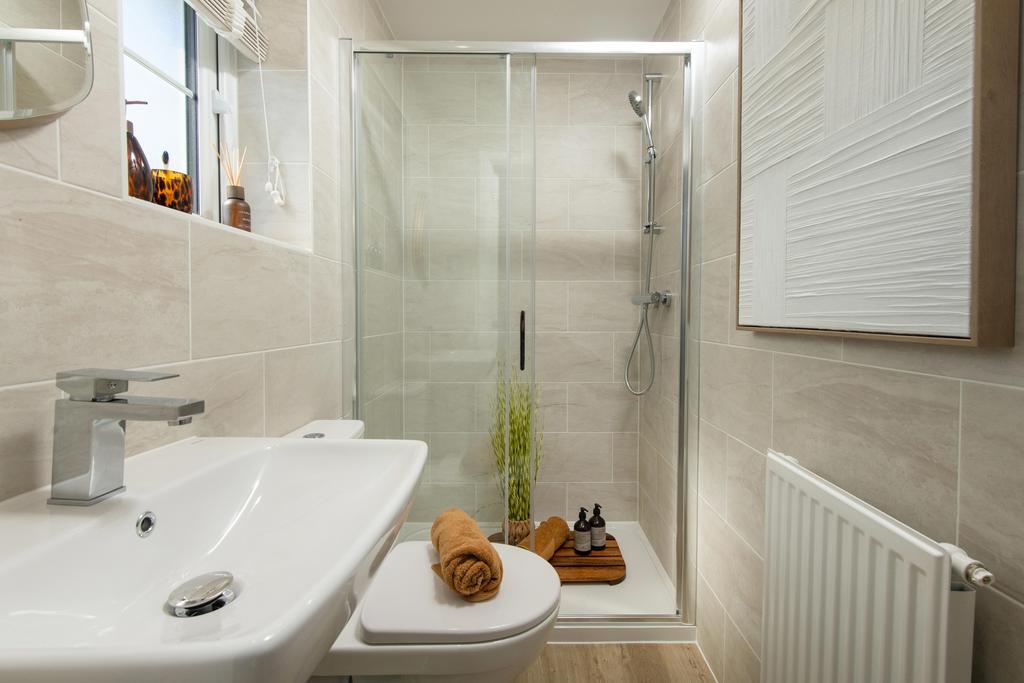 Internal image of the Alderney en suite