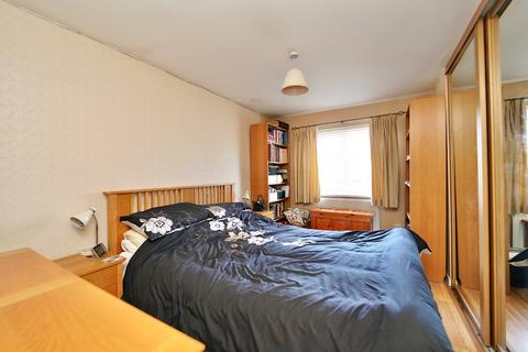 2 bedroom end of terrace house for sale, Sycamore Drive, Huntingdon, PE29