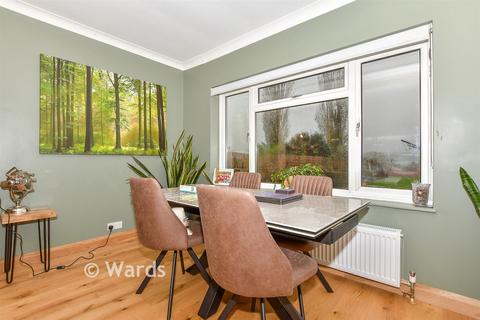3 bedroom detached house for sale, Lower Street, Leeds, Maidstone, Kent