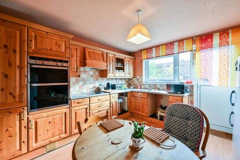 4 bedroom terraced house for sale, Culmore Road, Peckham, London, SE15
