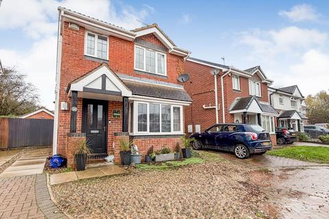 3 bedroom detached house for sale, Rowan Avenue, Molescroft  HU17