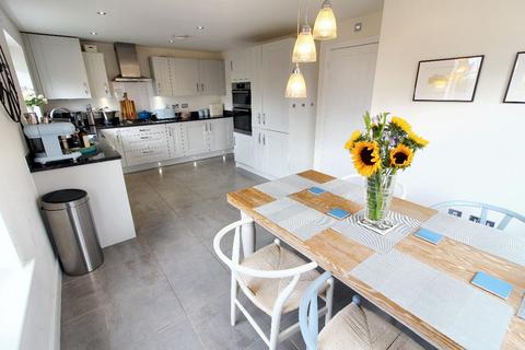 3 bedroom detached house for sale, Lionheart Avenue, Bishops Tachbrook, Leamington Spa.
