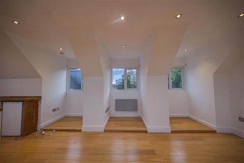 undefined, Newton House, Croydon