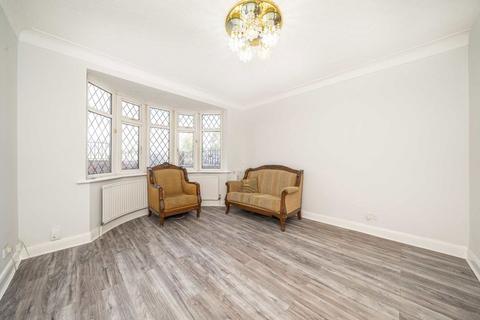 undefined, Bath Road, Hounslow TW5