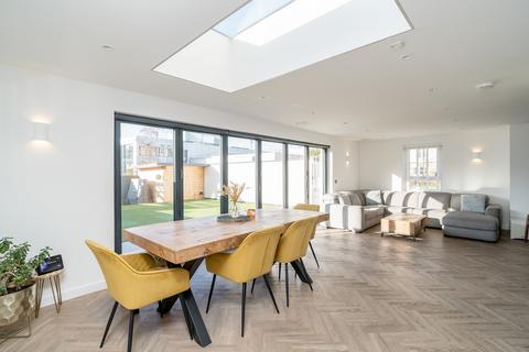 undefined, 16A, Skerryvore Loan, Edinburgh, EH10 6TX
