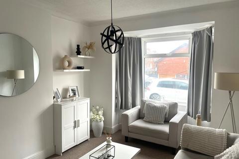 2 bedroom semi-detached house for sale, New King Street, Middlewich