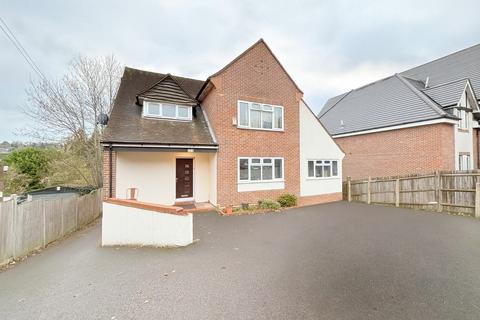 1 bedroom in a house share to rent, Furnished Double Room To Let - HP12