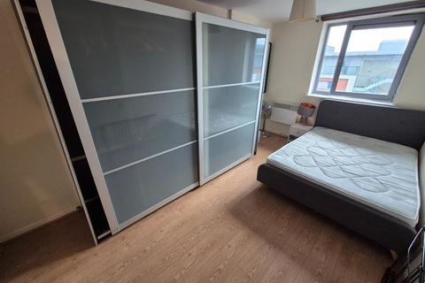 2 bedroom apartment to rent, Skyline, Birmingham B1
