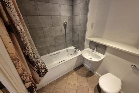 2 bedroom apartment to rent, Skyline, Birmingham B1