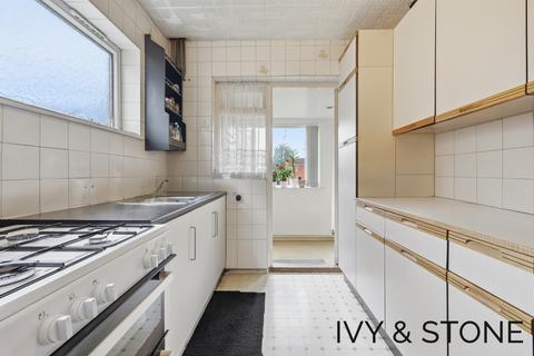 3 bedroom semi-detached house for sale, Emerald Gardens, Dagenham, Greater London, RM8