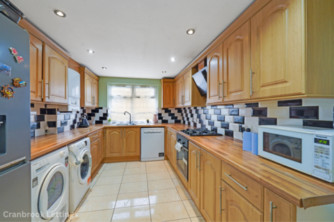 3 bedroom terraced house for sale, Ley Street, Ilford, IG2 7QX