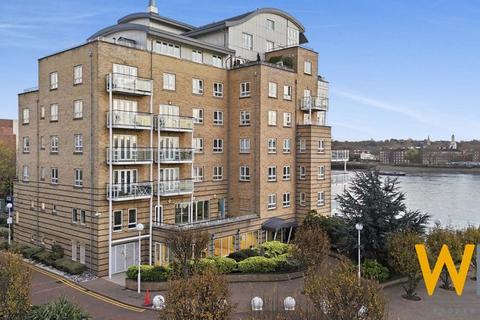 2 bedroom property to rent, St. Davids Square, London E14